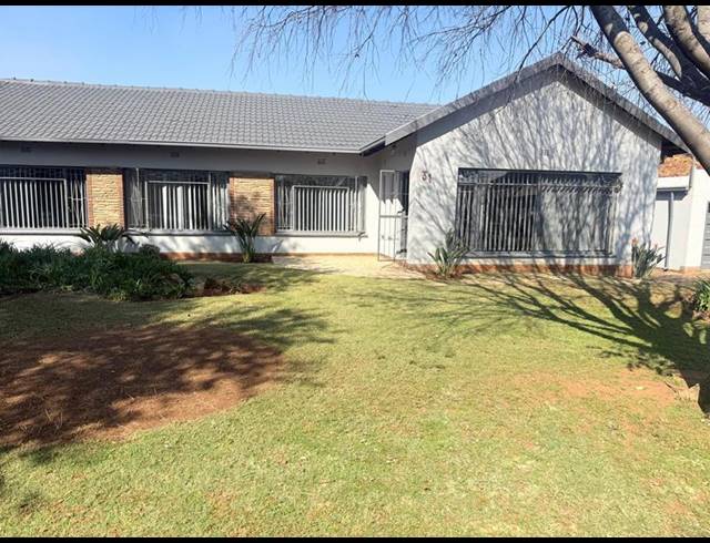 7 BEDROOM HOUSE FOR SALE IN ELSPARK